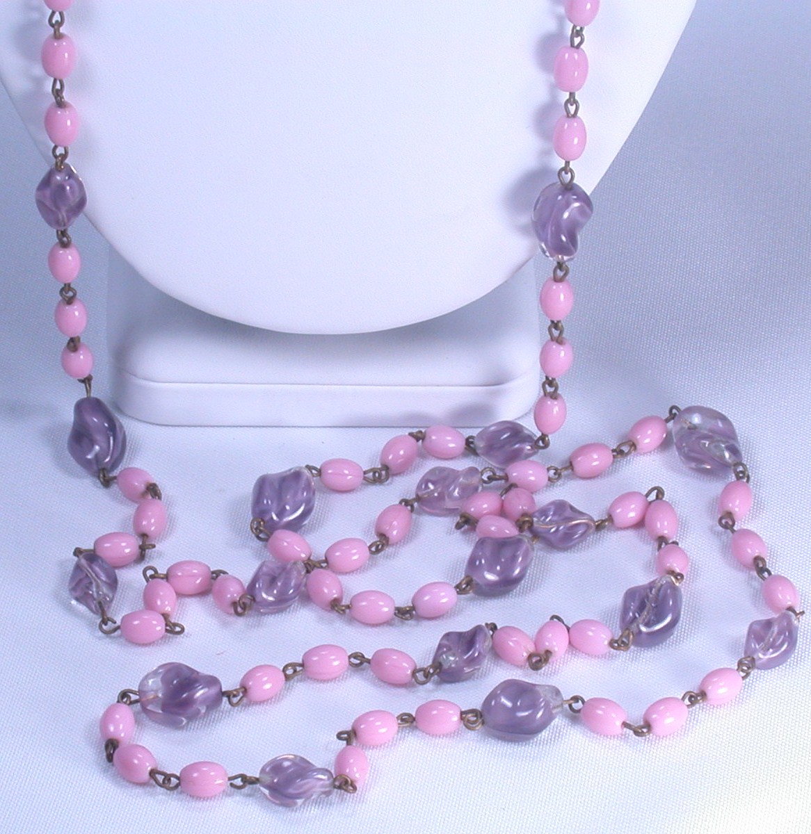 Art Deco Pink & Purple Glass Bead Necklace